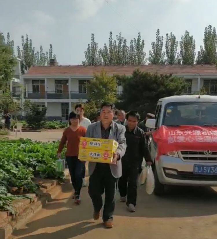 山東興源機(jī)械有限公司|起重機(jī)|行車|山東興源機(jī)械|單梁起重機(jī)|電動葫蘆|起重配件|www.scxcsc.cn|xyqzj|xyqzj.com|興源起重機(jī)|興源|起重機(jī)行車|起重設(shè)備|起重機(jī)械
