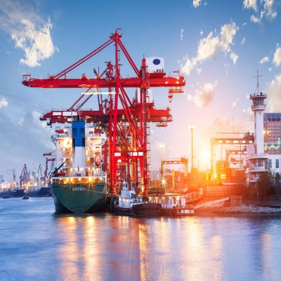 如何防止在碼頭的起重機(jī)生銹？